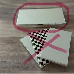 Held for @melchmi - 18 capacity silver palette